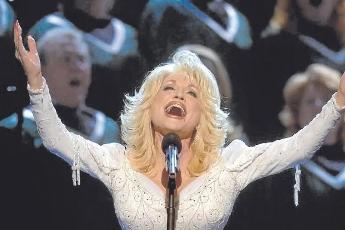 Dolly Parton Grants Dying Fan’s Wish